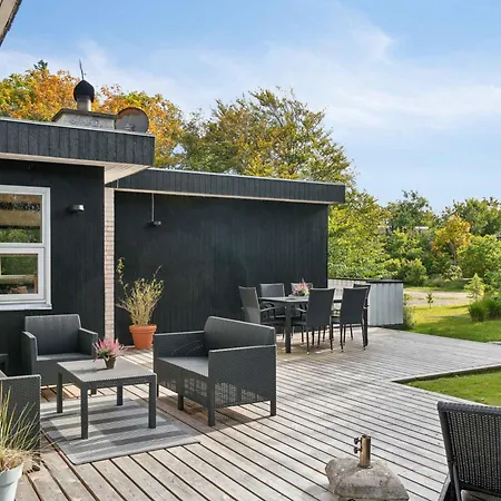 Holiday home Enjoy A Just 200 M From Ringkobing Fjord Skjern