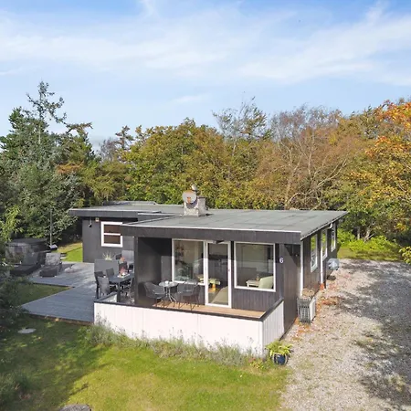 Enjoy A Just 200 M From Ringkøbing Fjord *
